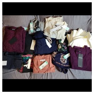 12 Piece Women's Clothing Lot